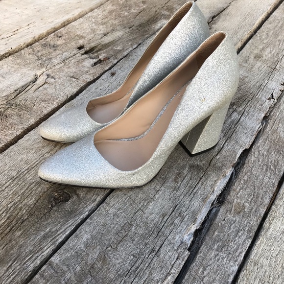 Vince Camuto Silver Metallic Talise Block Heel 7M - Picture 8 of 8